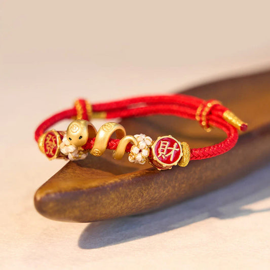 🔴 The Power of the Red String Bracelet: Meaning, History & Why You Should Wear One in 2025