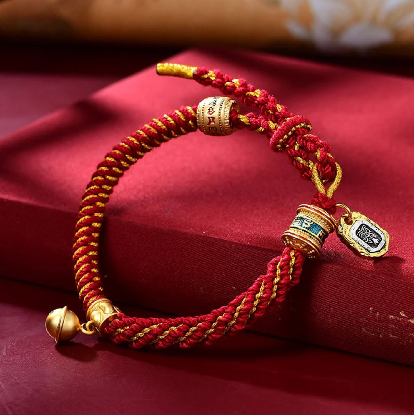 Buddha Stones Tibetan Om Mani Padme Hum Carved Zakiram Goddess of Wealth Charm Amulet Bracelet